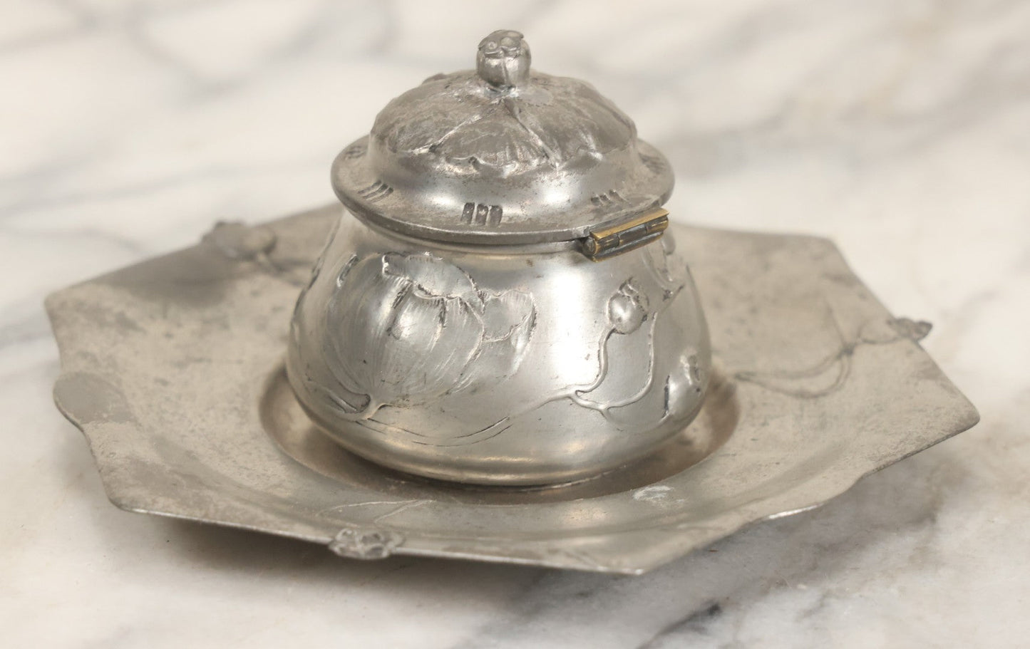 Lot 053 - Antique German Pewter Art Nouveau Inkwell With Dried Poppy Flower Motif, Stamped Germany, With Walter Kimball & Co. Boston Label, Circa Early 20th Century
