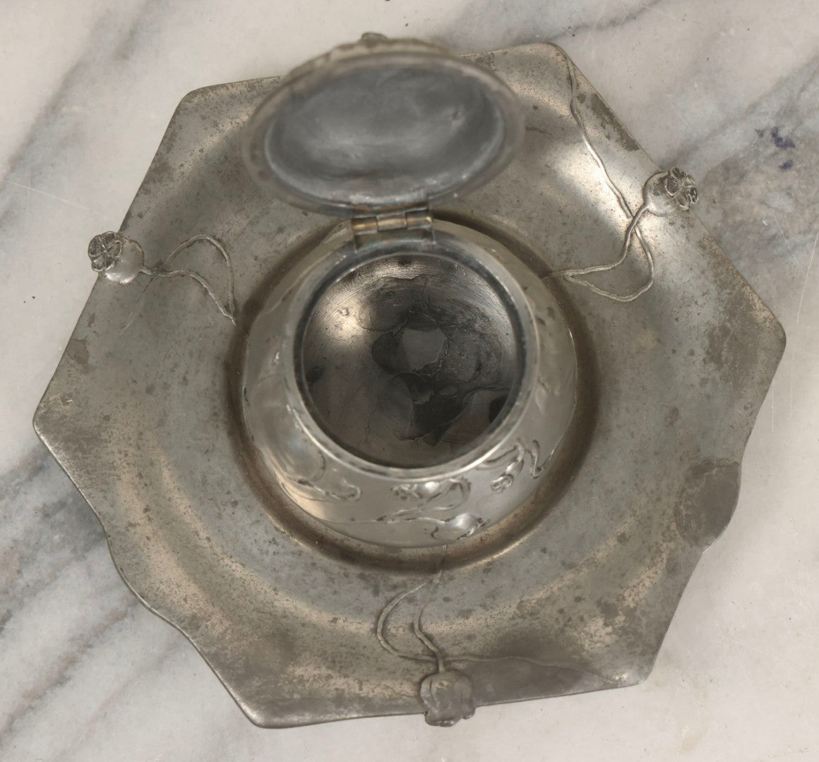 Lot 053 - Antique German Pewter Art Nouveau Inkwell With Dried Poppy Flower Motif, Stamped Germany, With Walter Kimball & Co. Boston Label, Circa Early 20th Century