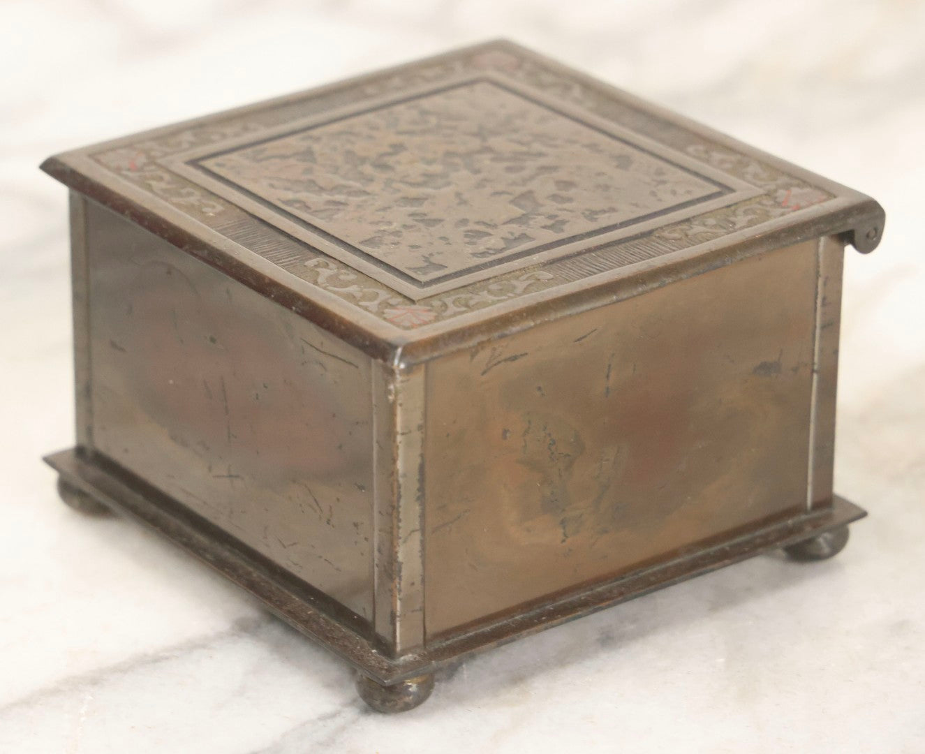 Lot 054 - Antique Solid Bronze Square Inkwell, Stamped “W.G.W.” With “W” In Diamond, “257,” And “Solid Bronze,” On Four Ball Feet, With Glass Insert, Circa Early 20th Century