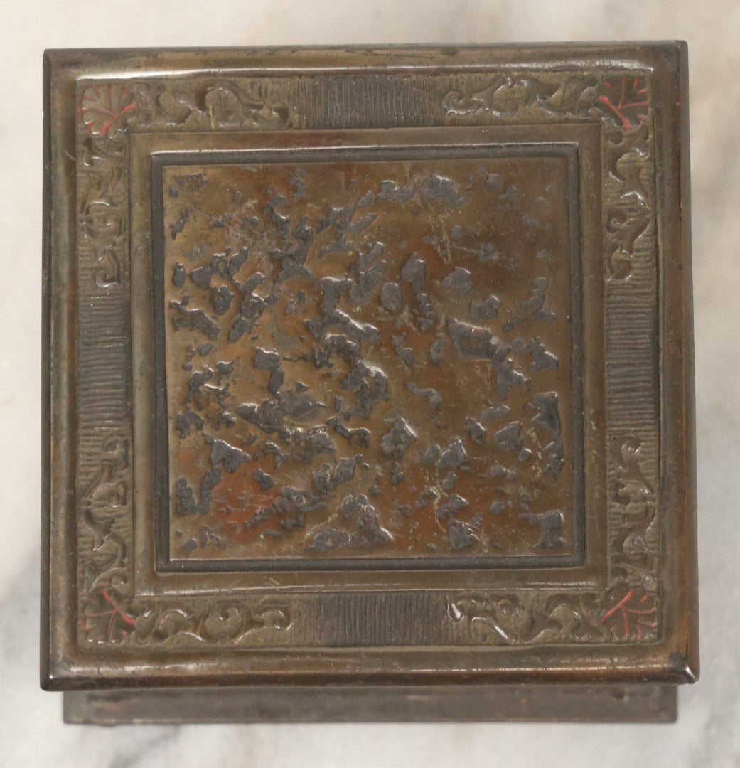 Lot 054 - Antique Solid Bronze Square Inkwell, Stamped “W.G.W.” With “W” In Diamond, “257,” And “Solid Bronze,” On Four Ball Feet, With Glass Insert, Circa Early 20th Century