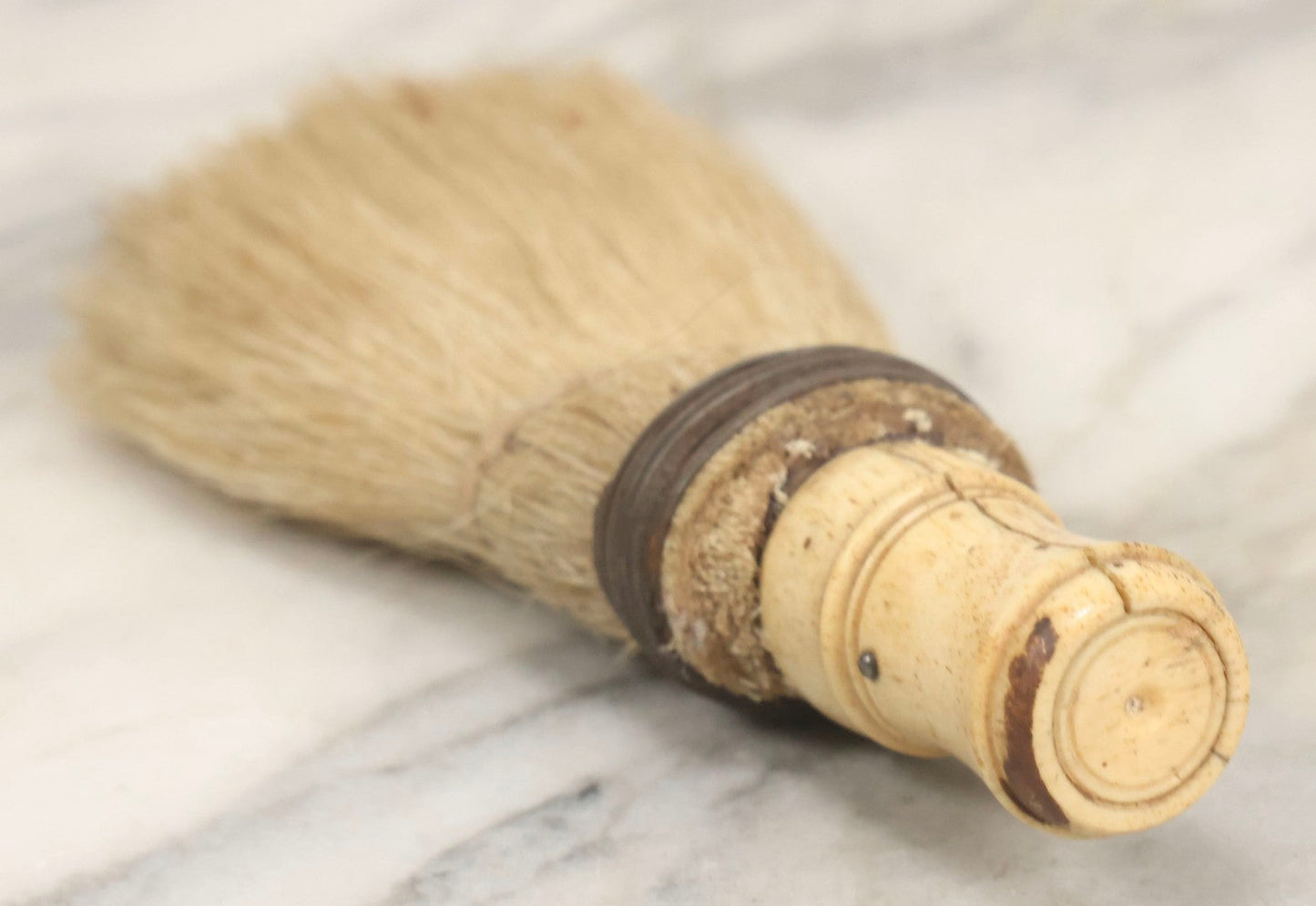 Lot 070 - Antique Horsehair Brush With Animal Bone Handle