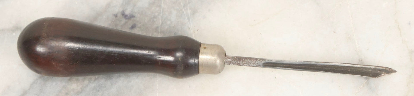 Lot 073 - Antique Boxed Set Of Five Cast Steel Wood-Handled Carving Tools By Millers Falls Company, Millers Falls, Massachusetts, In Wood Box With Original Paper Label