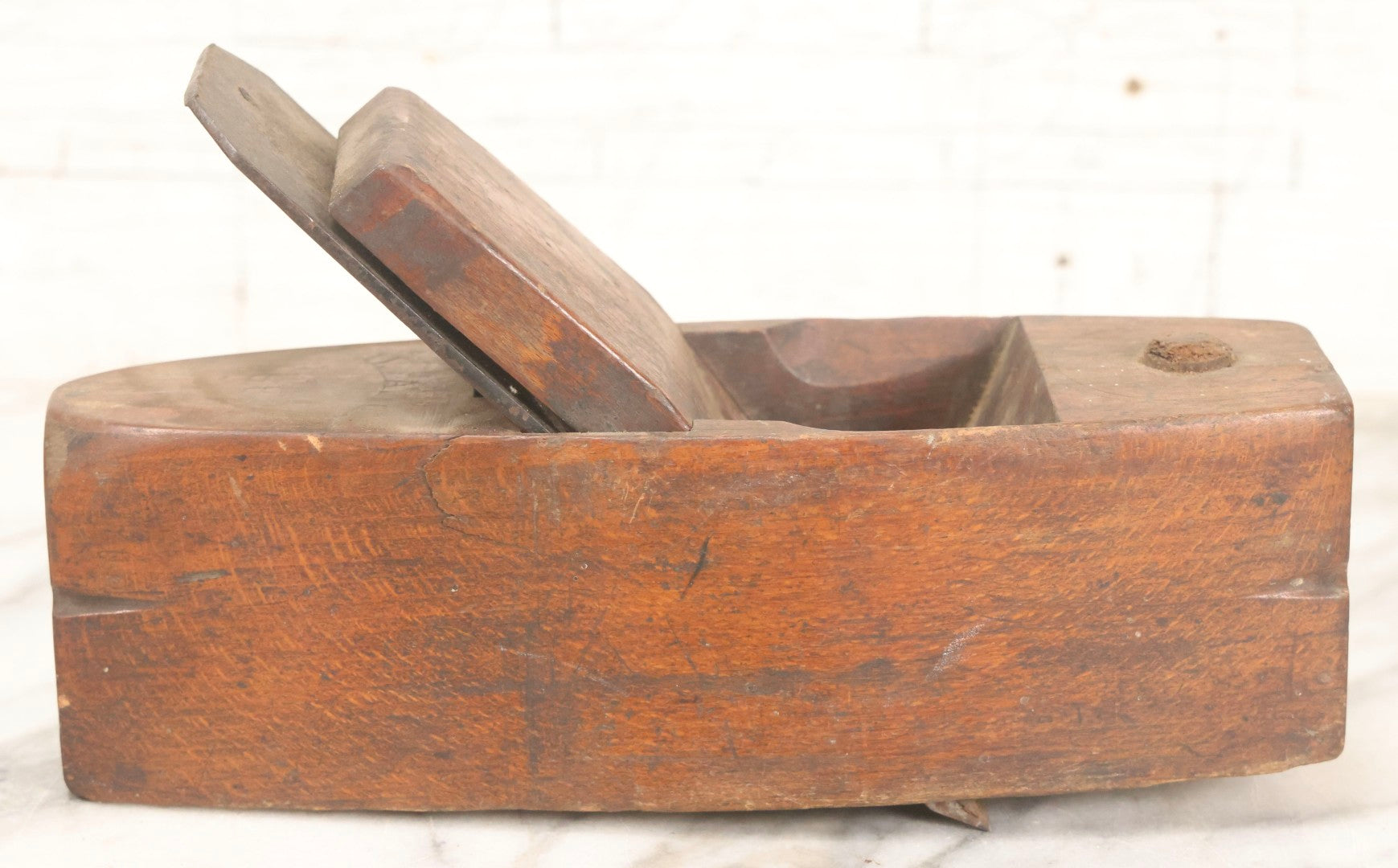 Lot 074 - Antique Handmade Coffin-Shaped Wood Plane With Engraved Pentagram Logo, Dated 1883, Marked U.A.C., Manufactured By A. Cumings, Boston, With Blade Present, 9-1/2" L
