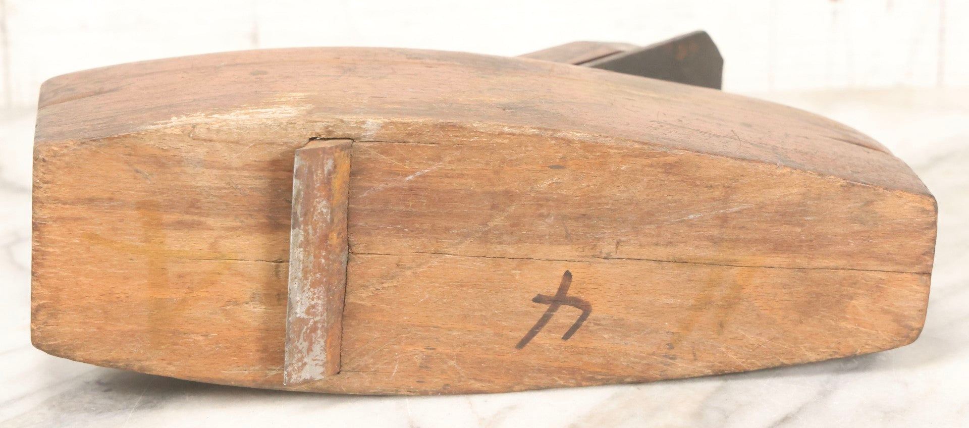Lot 074 - Antique Handmade Coffin-Shaped Wood Plane With Engraved Pentagram Logo, Dated 1883, Marked U.A.C., Manufactured By A. Cumings, Boston, With Blade Present, 9-1/2" L
