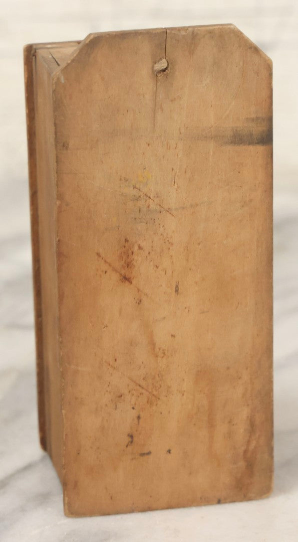 Lot 080 - Antique Folk Art Hand-Painted Pyrography Razor Blade Wall Box Inscribed “Fer Old Gay Blades 'Cracky!'”, Depicting Dancing Bearded Man, Fort Benning, Georgia, With Faint “Old Razor Blades” Text On Lid, In Red, Blue, And Yellow Paint