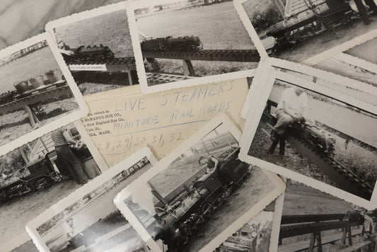 Lot 184 - Grouping Of 17 Vintage Snapshot Photographs Of New England Live Steamers Miniature Railroad Club Showing Men, Children, And Scale Trains, In Envelope As Found