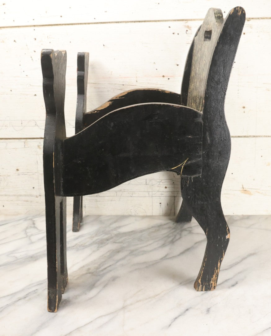 Lot 001 - Vintage Folk Art Wooden Black Cat Child's Seat With Red Bow Ties And Domed Eyes, Hand Painted With Sponge Painted Texture Finish, Circa 1930s