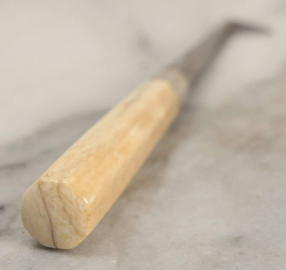 Lot 014 - Antique 19th Century Dental Tool With Octagonal Bone Handle And Triangular Side-Pointed Blade, 5-1/2" L
