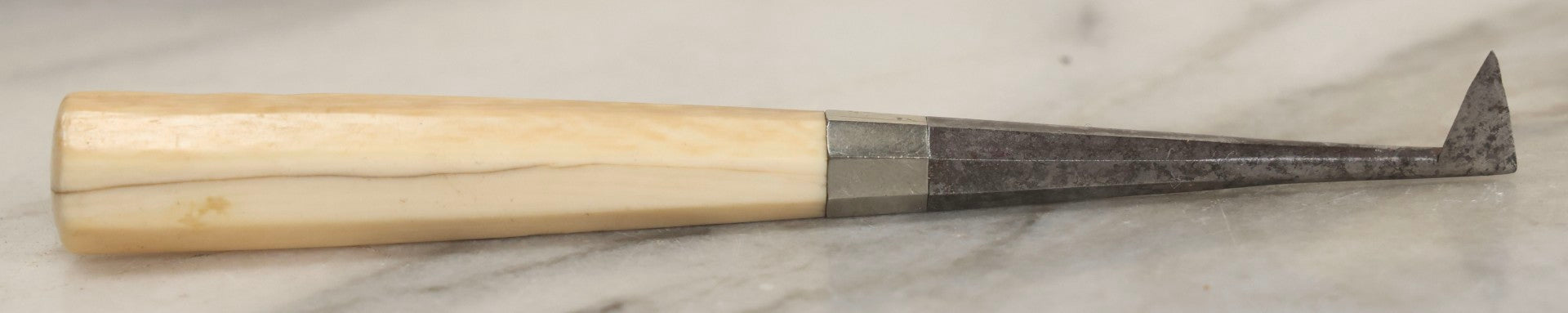Lot 014 - Antique 19th Century Dental Tool With Octagonal Bone Handle And Triangular Side-Pointed Blade, 5-1/2" L
