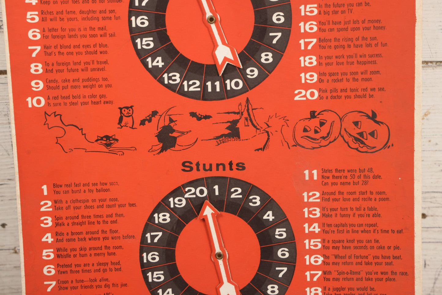 Lot 025 - Vintage Spin-O-Rama Halloween Stunt And Fortune Game By Beistle With Witch, Black Cat, And Jack-O-Lantern J.O.L. Graphics, Made In U.S.A.., 12-3/8" x 18-3/8"
