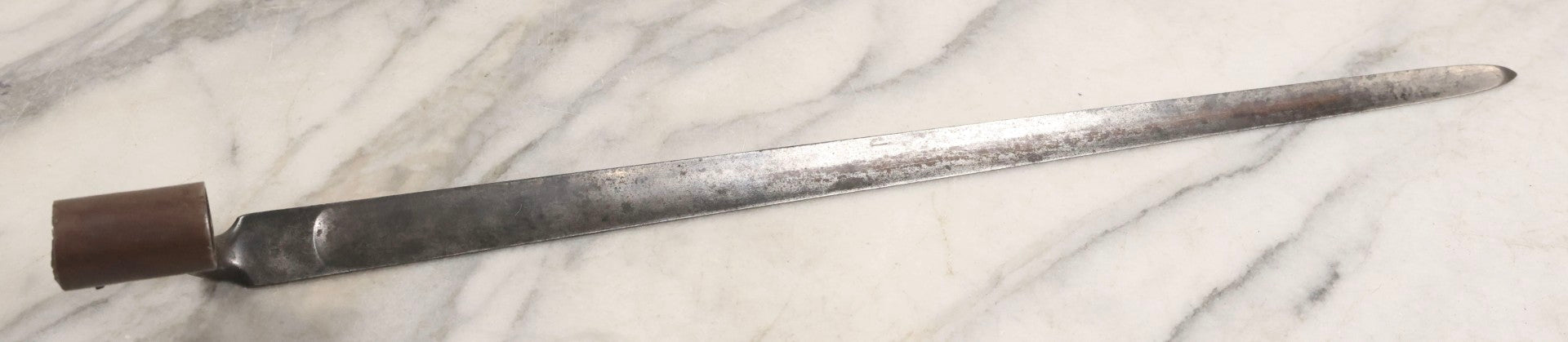 Lot 034 - Antique U.S. Socket Bayonet With "Us" Tang Stamp And Cylindrical Socket, Inconclusive Model/Authenticity, 19-1/2" L