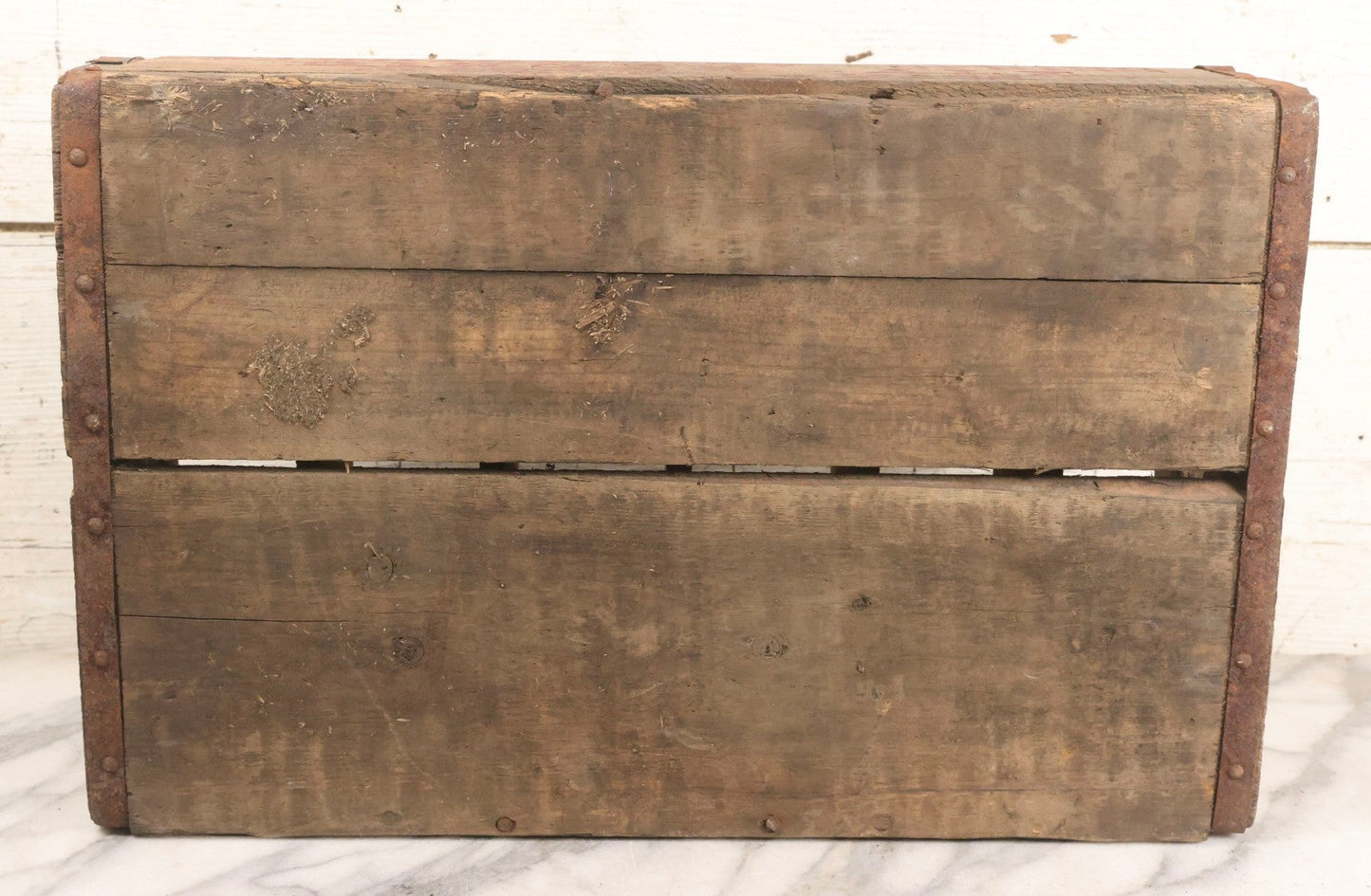Lot 042 - Vintage 24-Section Wooden Soda Bottle Crate For Narragansett Spring Ginger Ale, Spencer, Massachusetts, With Red Lettering And Metal Supports