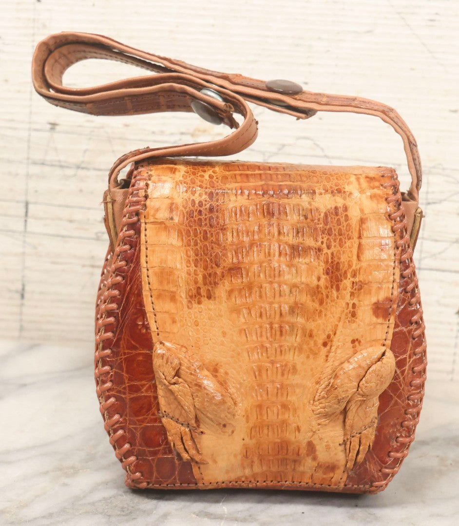 Lot 063 - Vintage Alligator Skin Purse With Small Mounted Alligator Head, Arms, And Legs