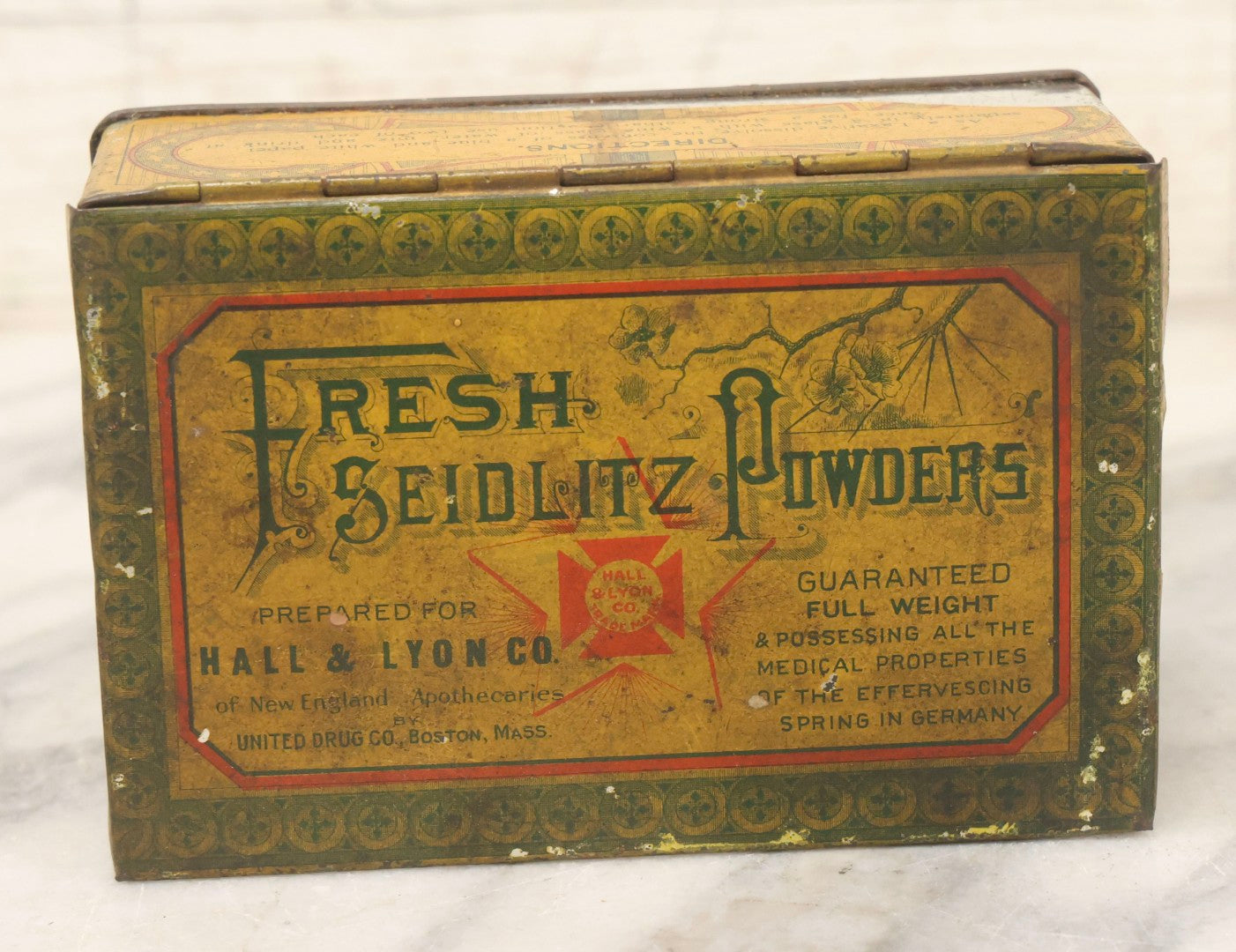 Lot 073 - Grouping Of Three Vintage And Antique Medical Tins — Boy Scouts Of America First Aid Kit, Seidlitz Powders, And Dustfoe No. 66 Respirator