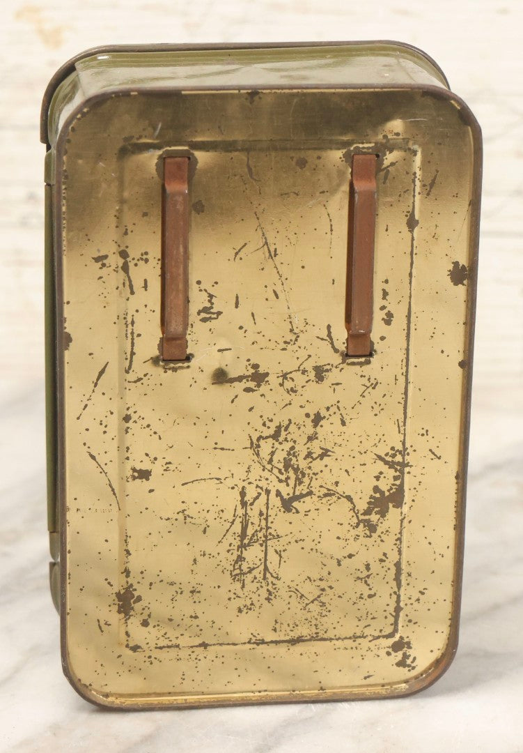 Lot 073 - Grouping Of Three Vintage And Antique Medical Tins — Boy Scouts Of America First Aid Kit, Seidlitz Powders, And Dustfoe No. 66 Respirator