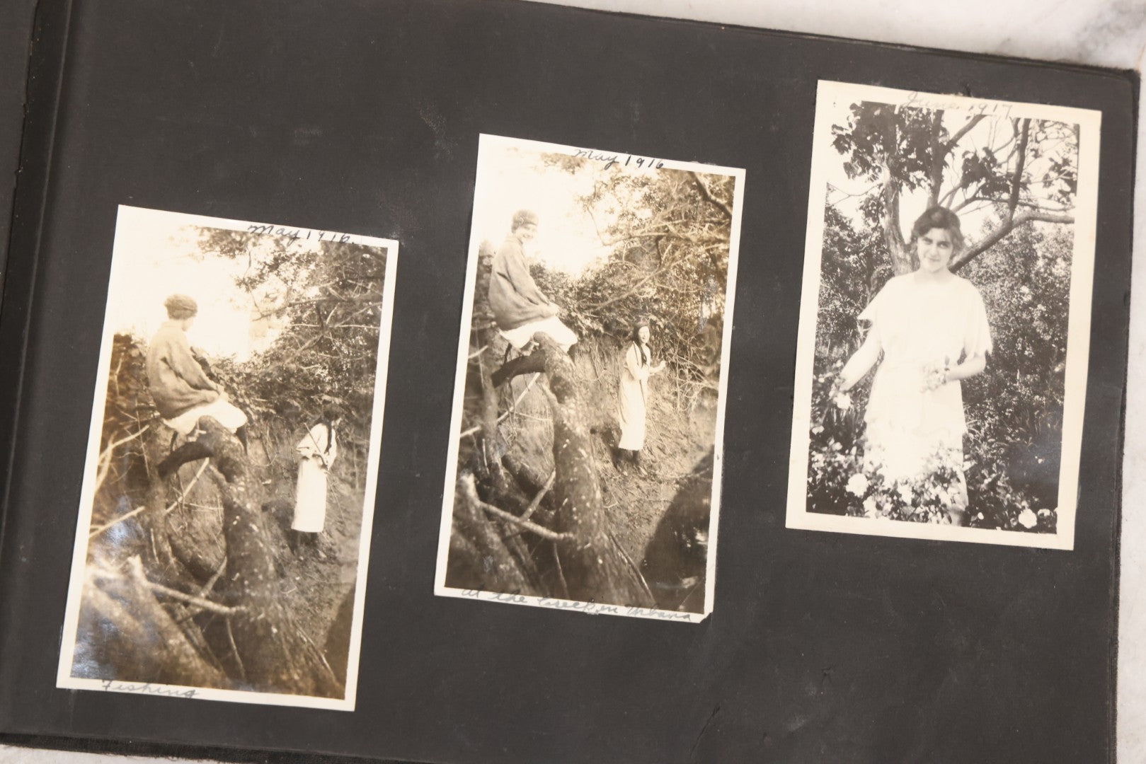 Lot 097 - Antique Snapshot Photograph Album With 225+ Photos Of Rural Life In Kansas, Including Adventuring Teenage Girls, Croft Schoolchildren, Wwi Soldiers, And Burning Of Croft Depot, Circa 1910–1920