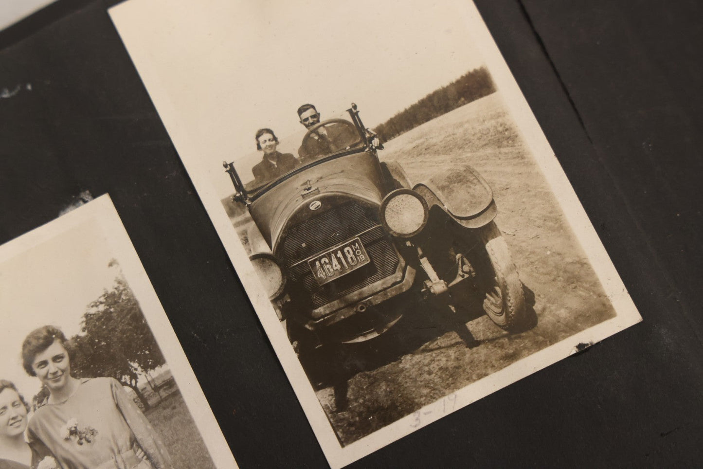 Lot 097 - Antique Snapshot Photograph Album With 225+ Photos Of Rural Life In Kansas, Including Adventuring Teenage Girls, Croft Schoolchildren, Wwi Soldiers, And Burning Of Croft Depot, Circa 1910–1920