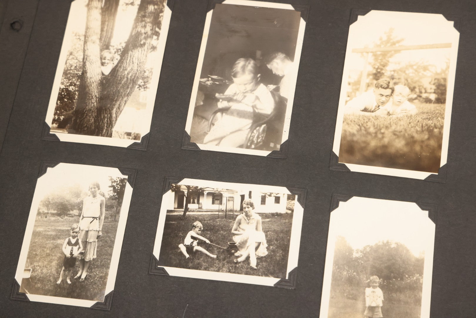 Lot 099 - Vintage Snapshot Photograph Album With 225+ Photos Of Travel And Family Life In New England And Beyond, 1925–1945