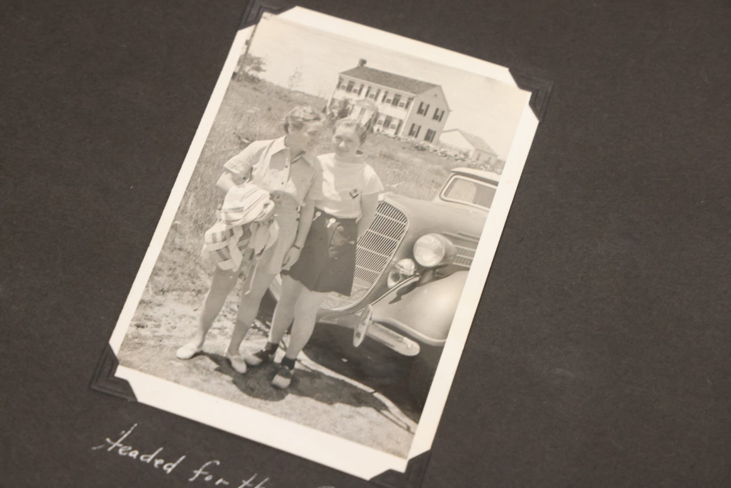 Lot 099 - Vintage Snapshot Photograph Album With 225+ Photos Of Travel And Family Life In New England And Beyond, 1925–1945