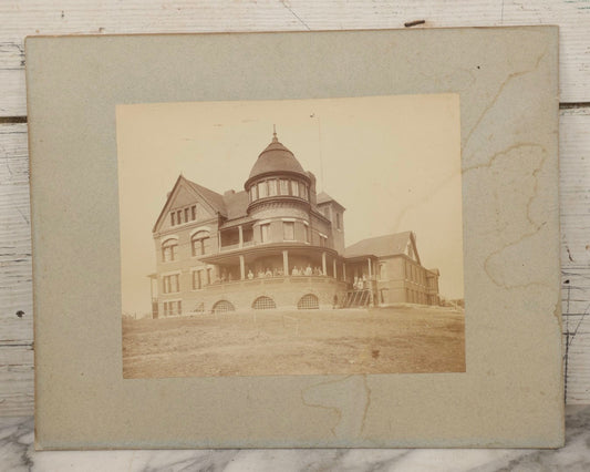 Lot 107 - Antique Boarded Occupational Photograph Of Construction Workers Building The New Hampshire Veterans Home, Tilton, New Hampshire, Photographed By Sanderson, Circa 1890