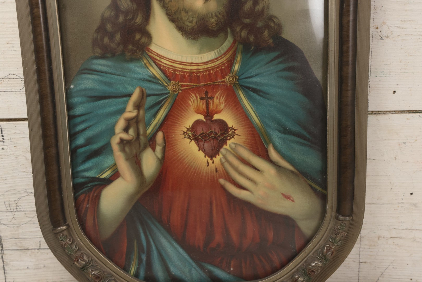 Lot 121 - Antique Chromolithograph Of Jesus With Stigmata And Sacred Heart, In Silver Bubble Frame, 14" x 22-1/4"