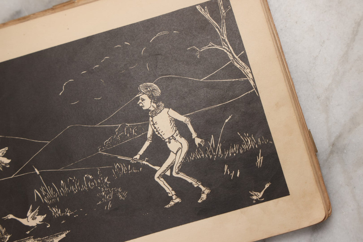 Lot 214 - "Nursery Rhymes And Melodies Of Mother Goose" Antique Illustrated Children's Book Of Verse With Silhouette Sketches By J. F. Goodridge, Published By Lee & Shepard, Boston, 1880