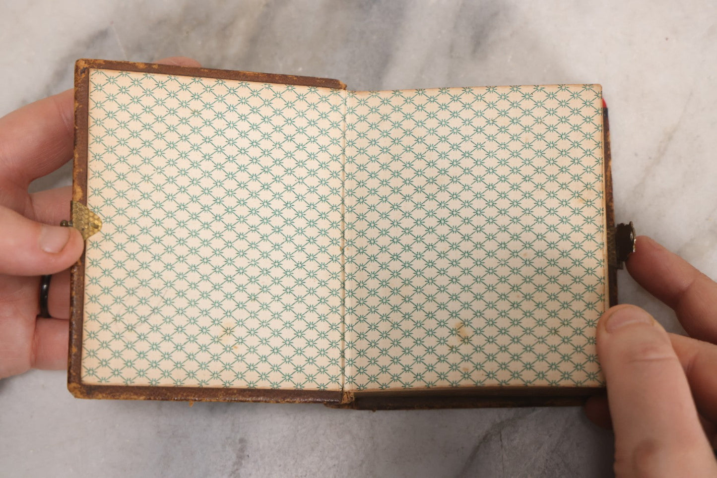 Lot 041 - Antique Complete Gem Tintype Photo Album Containing 96 Images On 12 Double-Sided Pages, Including Boy With Dog, Group And Pair Portraits, And Finely Executed Individual Studies