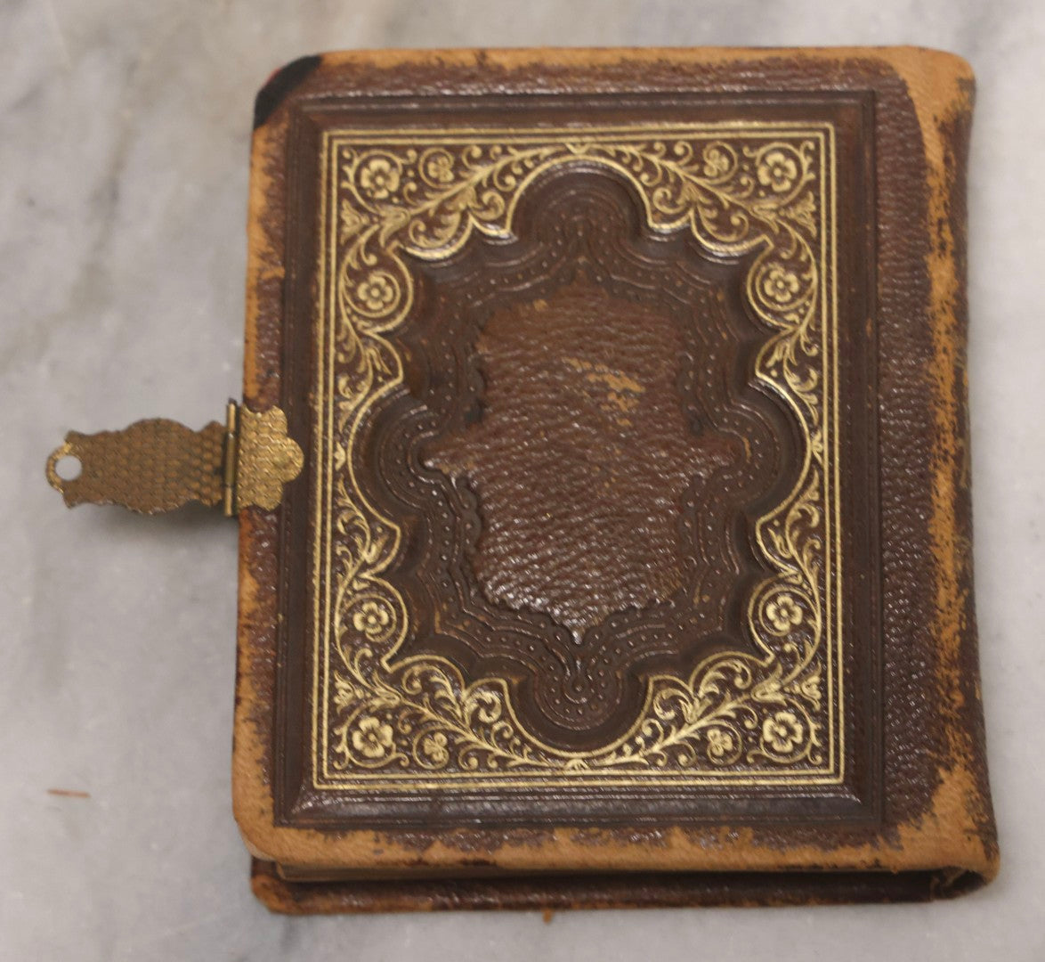 Lot 041 - Antique Complete Gem Tintype Photo Album Containing 96 Images On 12 Double-Sided Pages, Including Boy With Dog, Group And Pair Portraits, And Finely Executed Individual Studies