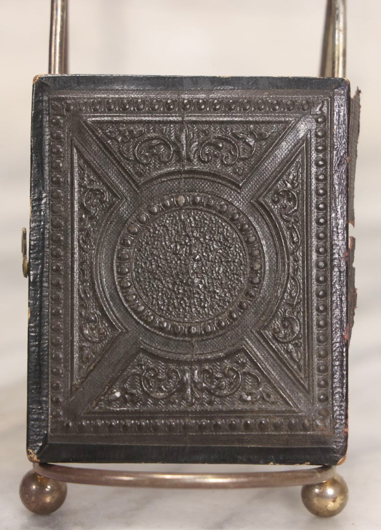 Lot 045 - Antique 1/9th Plate Daguerreotype Photograph Of Young Man In Bowtie, In Full Split Leatherette Union Case