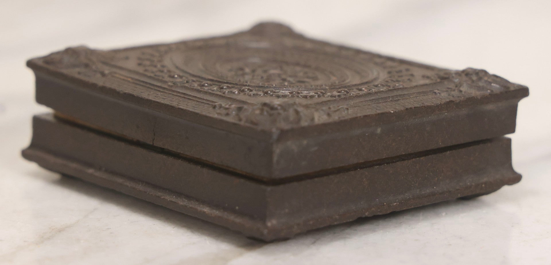 Lot 052 - Antique 1/9th Plate Ambrotype Photograph Of Young Woman In Flower-Patterned Dress In Thermoplastic Union Case Patented By S. Peck 1854 And H. Halverson 1855