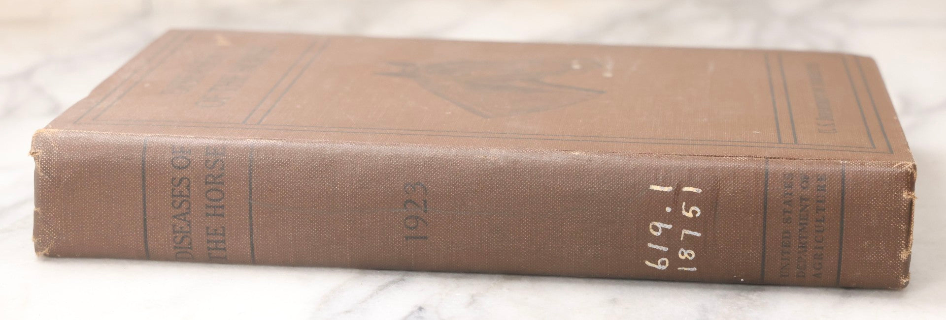 Lot 072 - "Diseases Of The Horse" Antique Veterinary Reference Book, U.S. Department Of Agriculture, Bureau Of Animal Industry, Government Printing Office, Washington, 1923