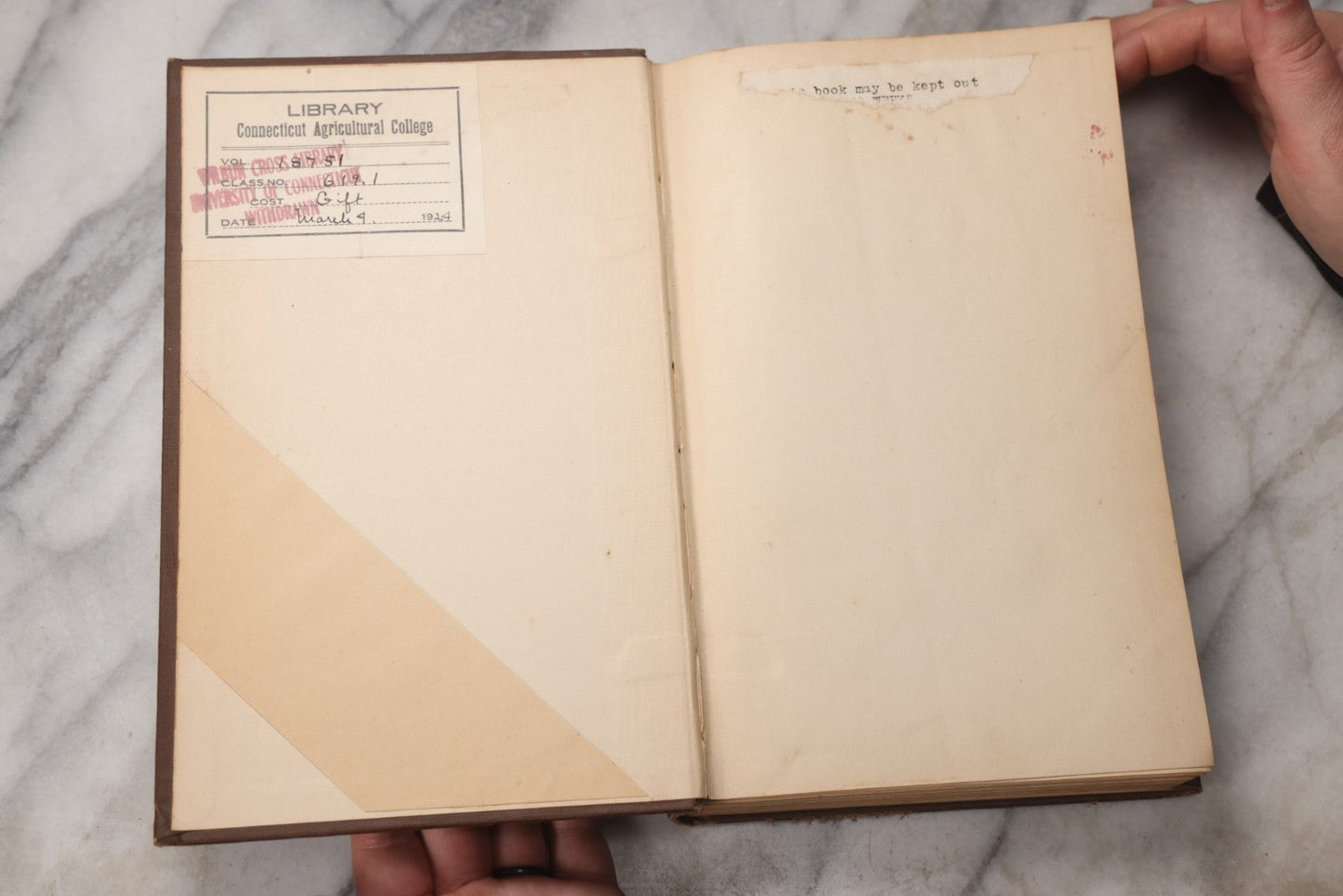 Lot 072 - "Diseases Of The Horse" Antique Veterinary Reference Book, U.S. Department Of Agriculture, Bureau Of Animal Industry, Government Printing Office, Washington, 1923