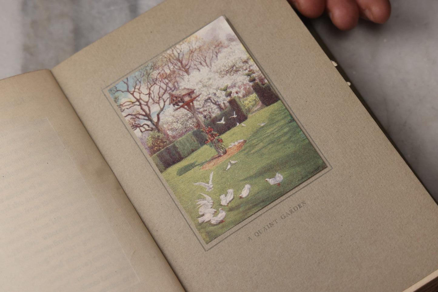 Lot 075 - “A Book Of Old World Gardens” Antique Book Of Gardening Essays Illustrated By Beatrice Parsons, Edited By Alfred H. Hyatt, T. N. Foulis, London & Edinburgh, 1912