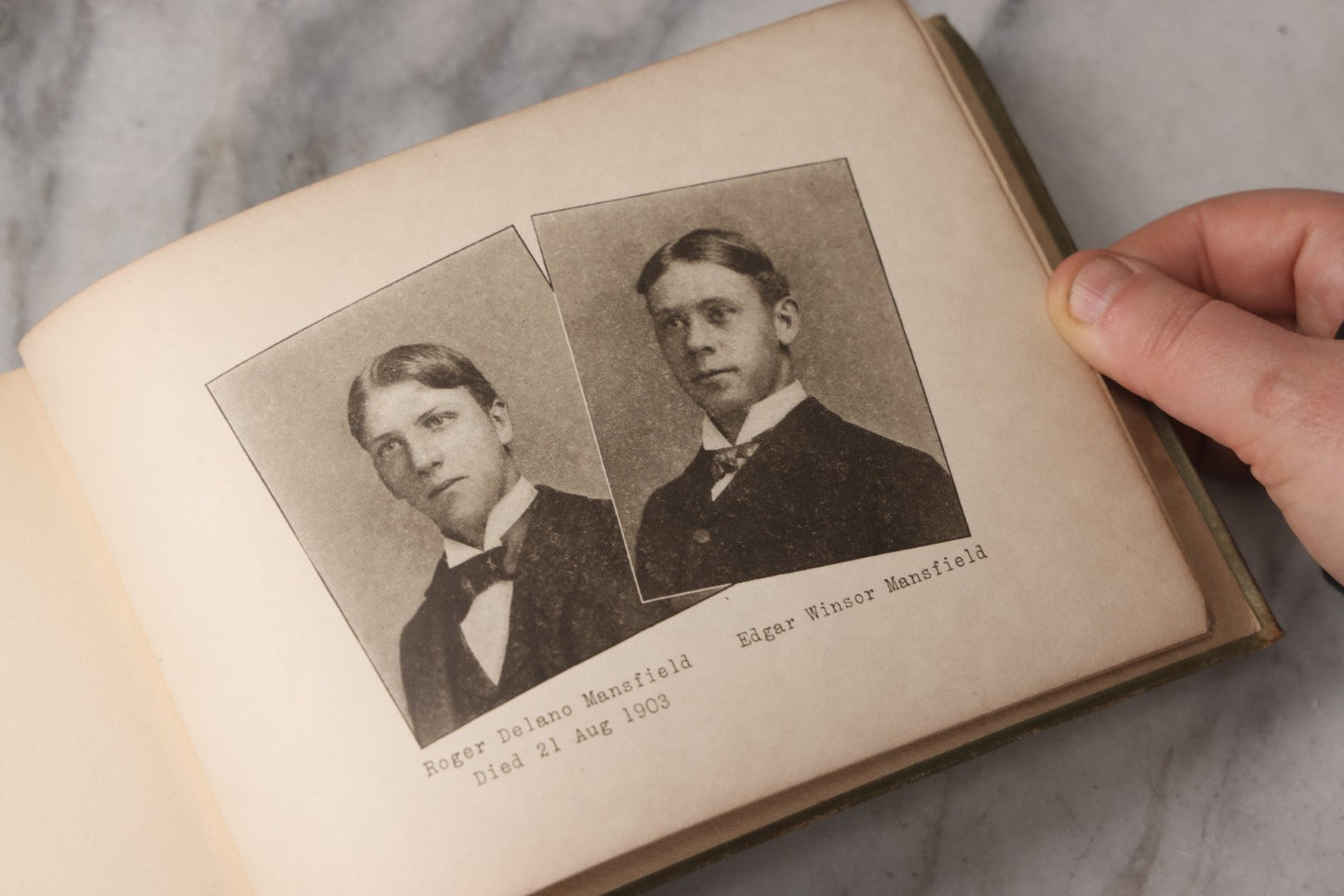 Lot 076 - "A Swim For Life" Antique Limited Edition Illustrated Maritime Adventure Book By "Uncle Ted," Published By Orange Judd Co., New York, 1904