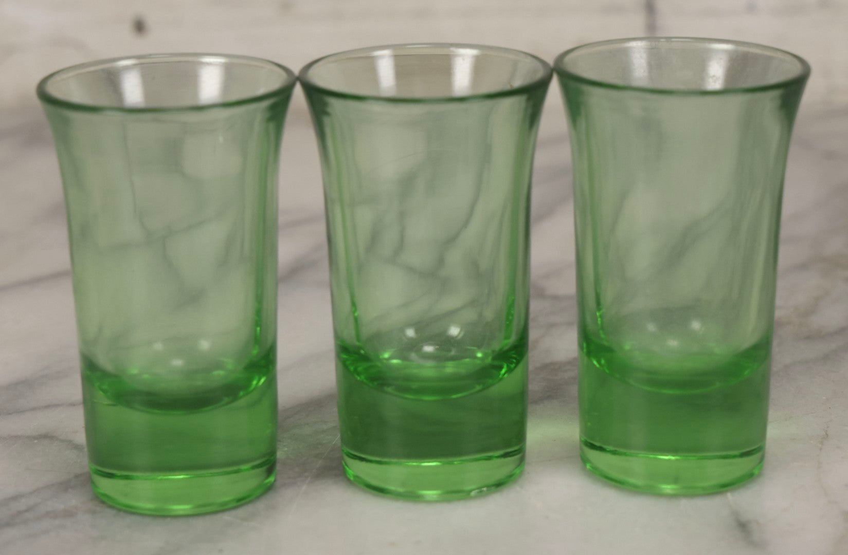 Lot 090 - Vintage Chrome Art Deco Shot Glass Caddy With Six Double Shot Glasses, Three Uranium Glass And Three Pink Depression Glass, Circa 1930s–1940s