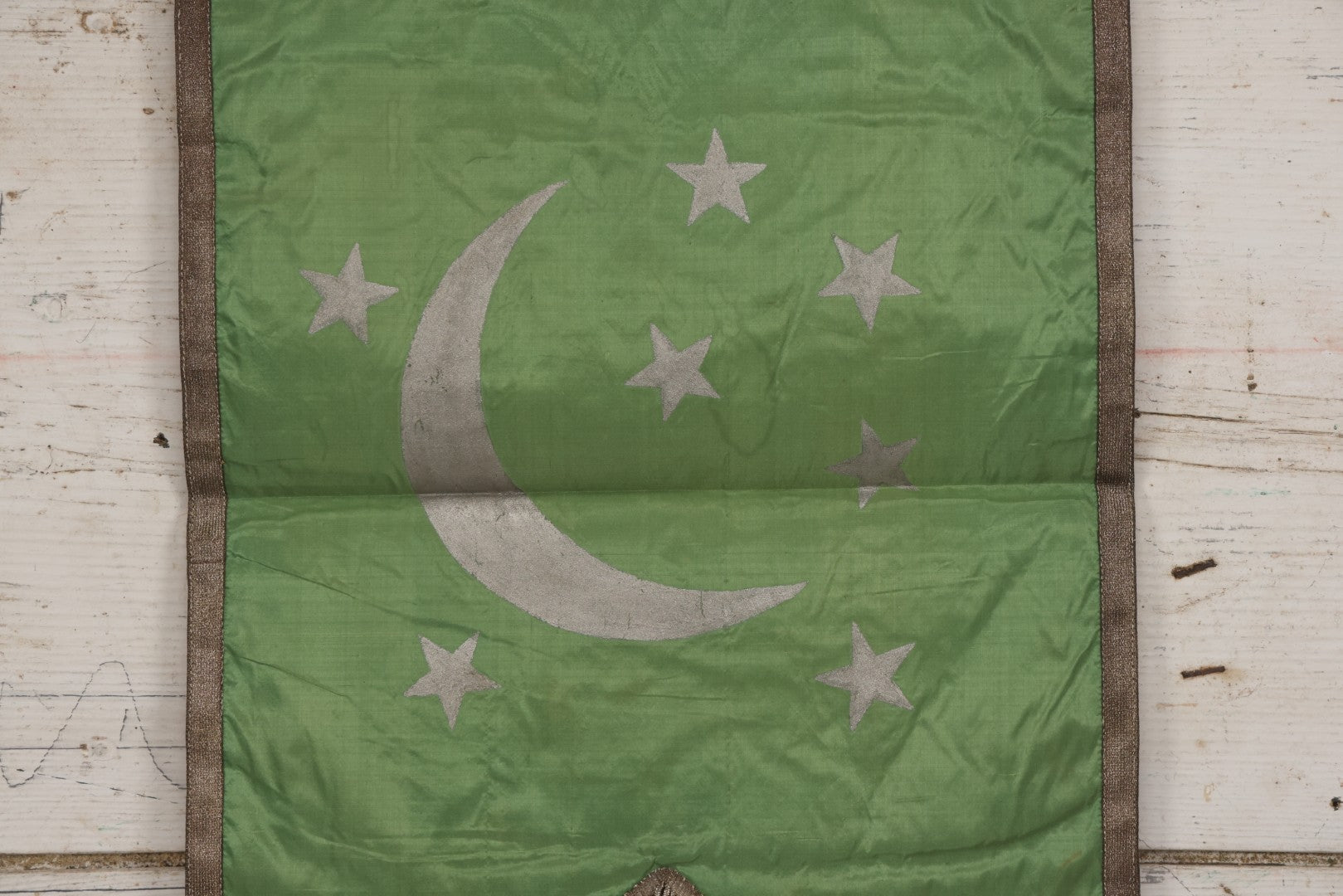 Lot 107 - Vintage Hand-Painted Odd Fellows I.O.O.F.. Rebekah Lodge Banner With Silver Crescent Moon And Stars On Green Fabric