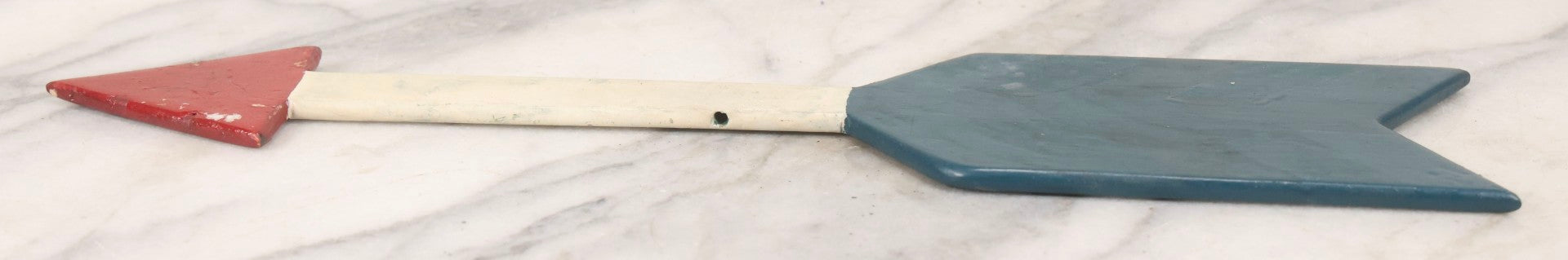 Lot 114 - Vintage Folk Art Hand-Cut And Hand-Painted Wooden Arrow Sign With Red Point, White Shaft, And Blue Fletching, 13-3/4" L