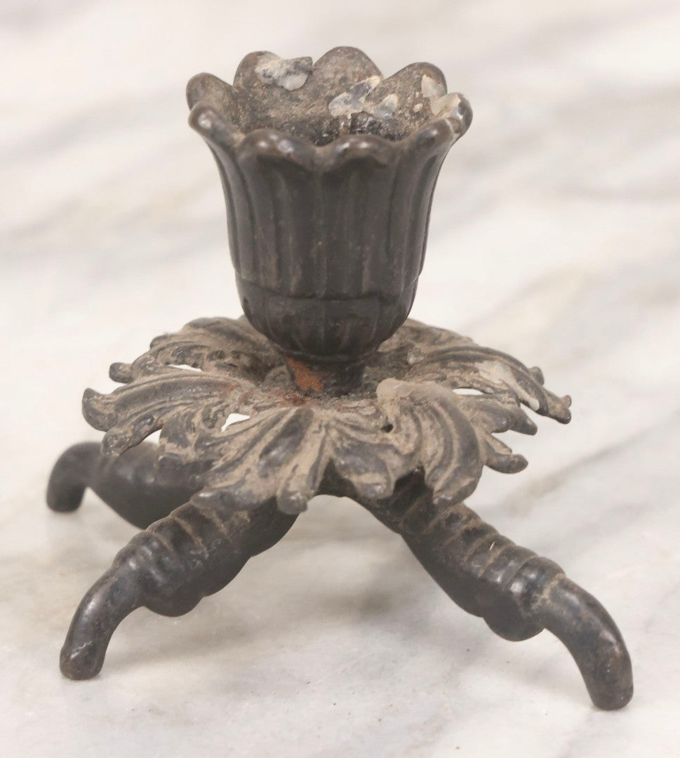 Lot 122 - Antique Cast Iron Clawfoot Candle Holder With Bird Talon Base And Filigree Escutcheon