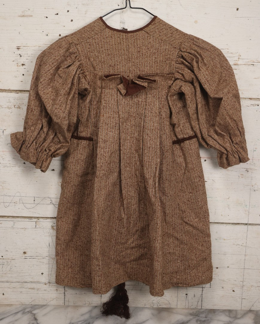 Lot 057 - Antique Edwardian Child's Wool Tweed Dress With Leg-Of-Mutton Sleeves, Size Approximately 4-6 Years