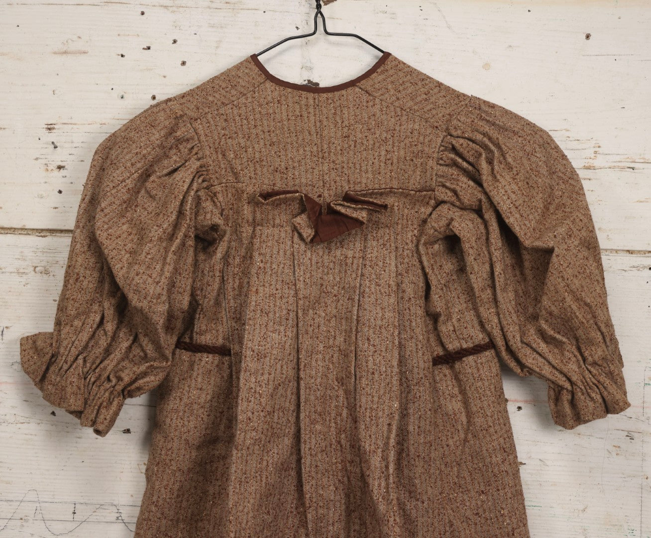 Lot 057 - Antique Edwardian Child's Wool Tweed Dress With Leg-Of-Mutton Sleeves, Size Approximately 4-6 Years