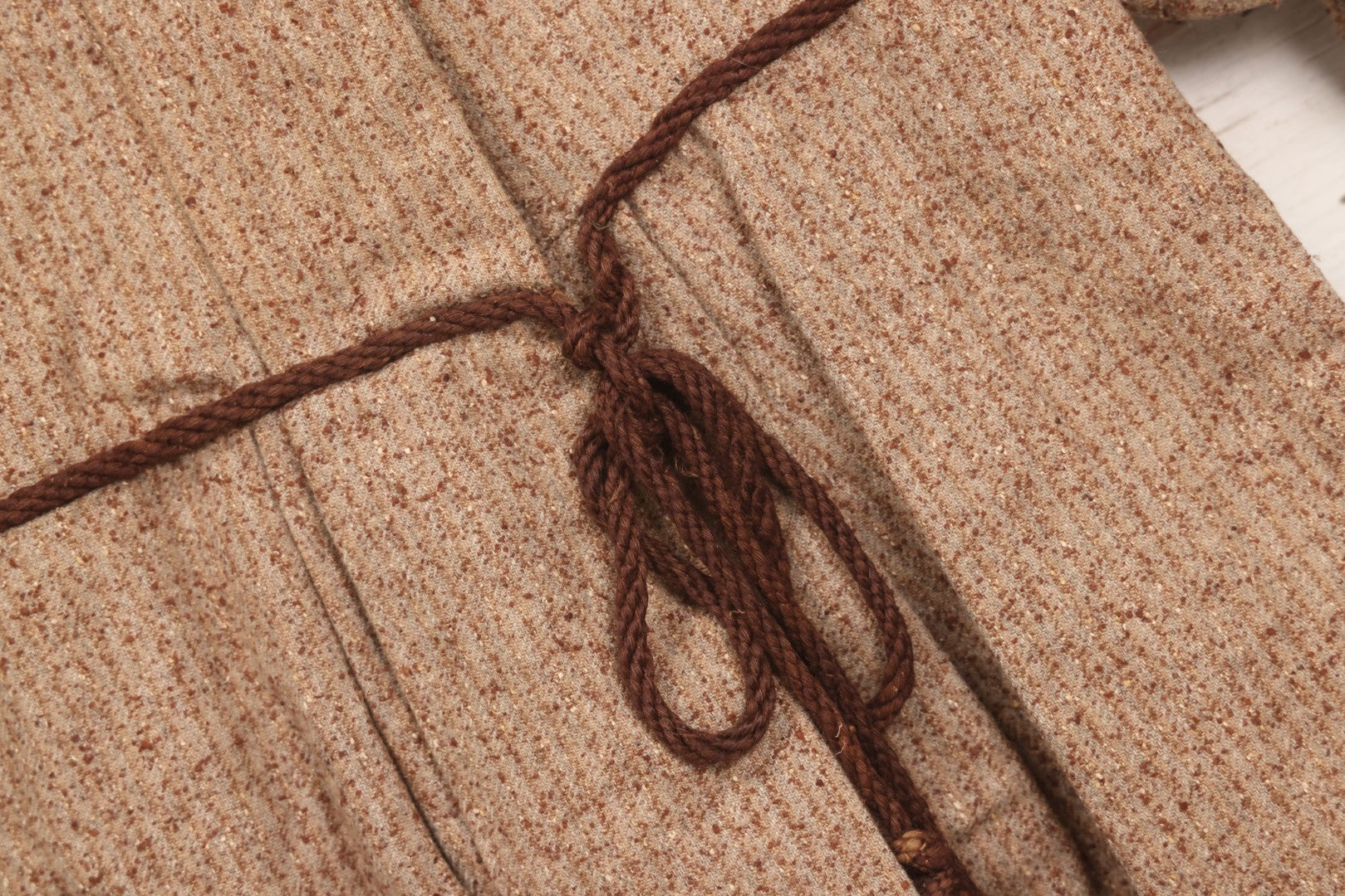 Lot 057 - Antique Edwardian Child's Wool Tweed Dress With Leg-Of-Mutton Sleeves, Size Approximately 4-6 Years