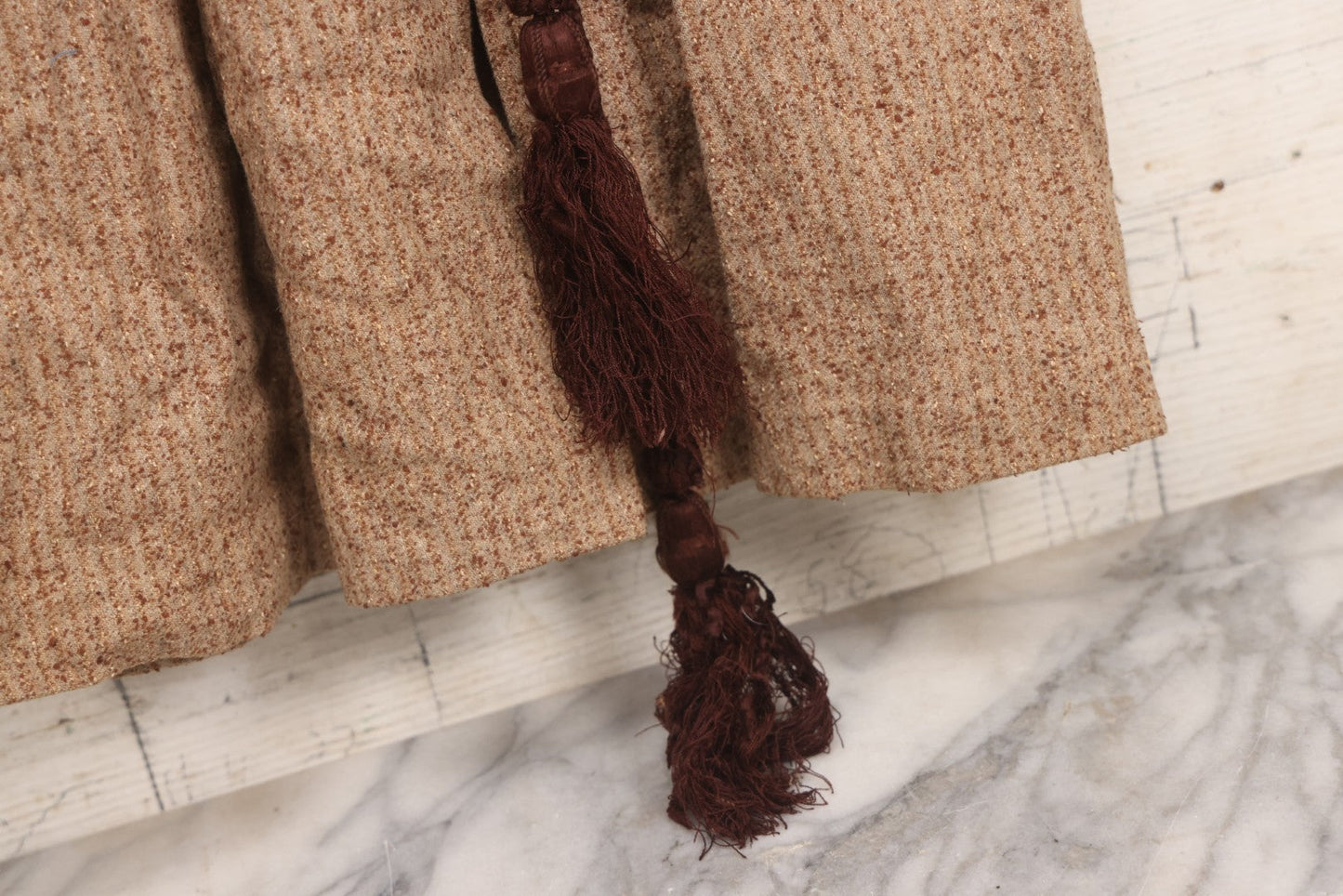 Lot 057 - Antique Edwardian Child's Wool Tweed Dress With Leg-Of-Mutton Sleeves, Size Approximately 4-6 Years