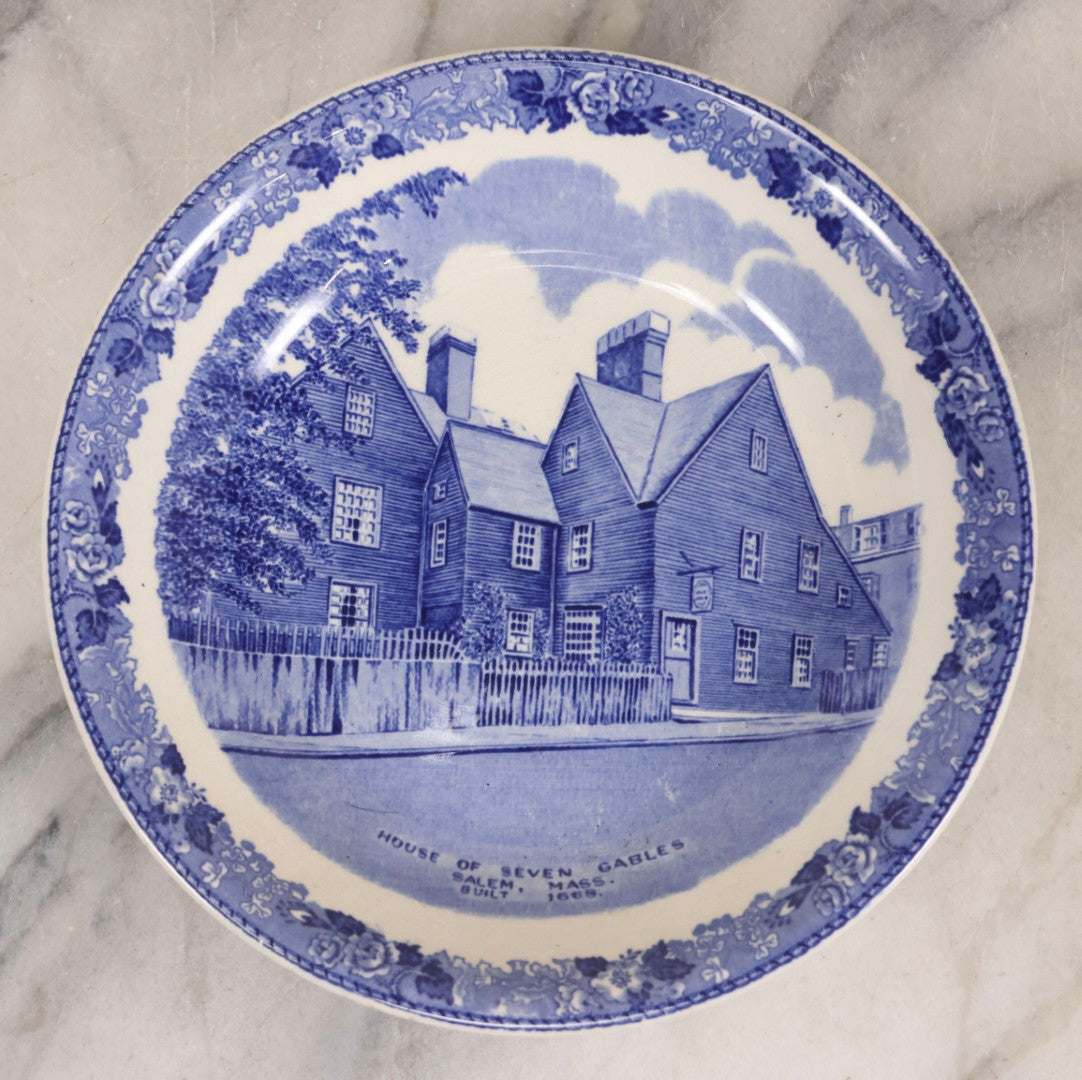 Lot 076 - Vintage Daniel Low & Co. “House Of Seven Gables, Salem, Mass.” Blue Transferware Souvenir Plate By J. Roth, Staffordshire, England, 7-1/4" Diameter