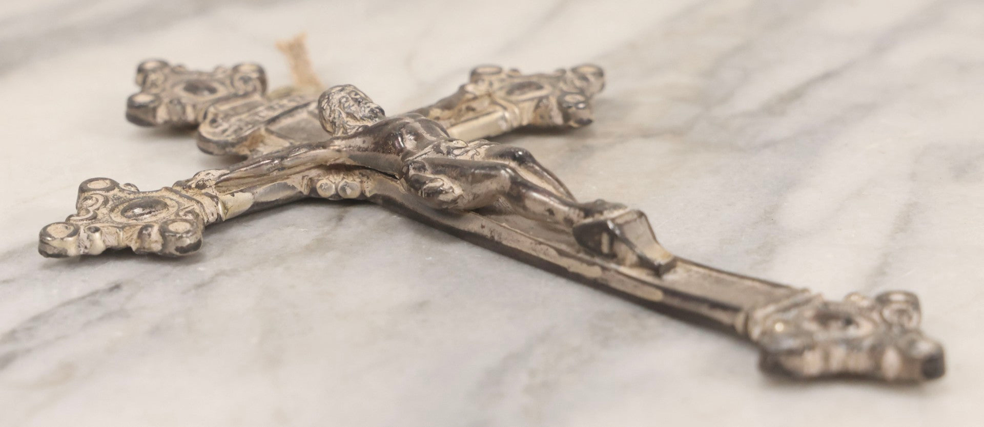 Lot 105 - Vintage Ornate Cast White Metal Crucifix With Applied White Patina And Loop Hanger, Made In U.S.A.., 5" x 7-3/4"