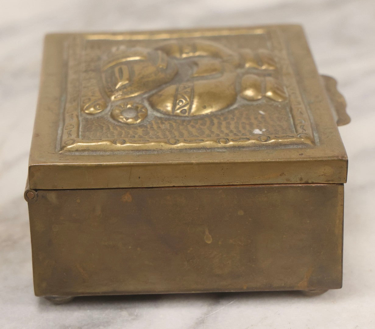 Lot 107 - Vintage Pre-Columbian Style Replica Brass Box With Chibcha Motif, Fish Hallmark, And Soft Wood Interior