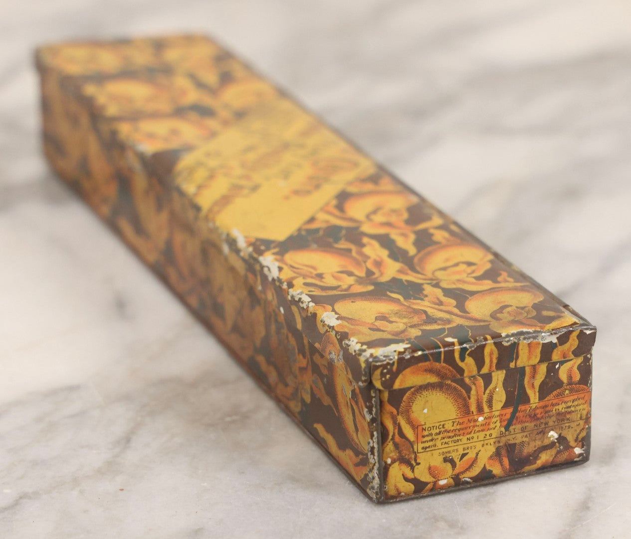 Lot 116 - Antique Wm. S. Kimball & Co. “Monte Cristo” Tobacco Tin With Hinged Lid And Color Lithographed Decoration
