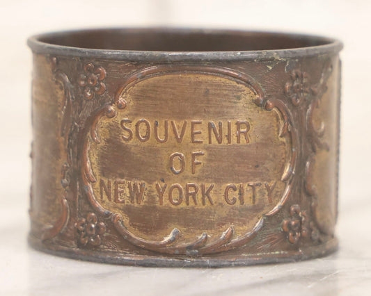 Lot 118 - Antique Pot Metal Souvenir Napkin Ring Featuring New York City Landmarks Including Statue Of Liberty, Grant's Tomb And Flatiron Building