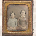 Lot 121 - Antique 1/6th Plate Tinted Daguerreotype Photograph Of Two Young Girls In Half Leatherette Union Case