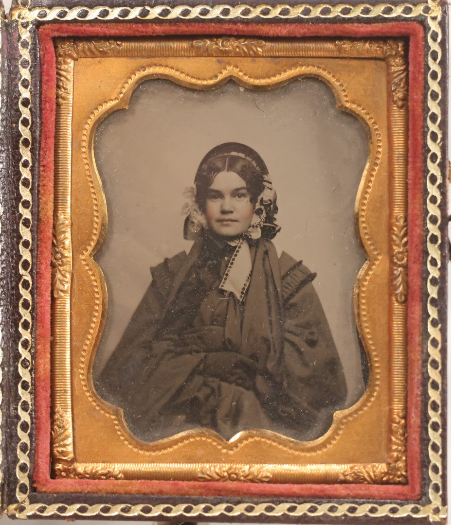 Lot 126 - Antique 1/9th Plate Ambrotype Photograph Of Young Woman Wearing Bonnet And Shawl, In Full Leatherette Union Case