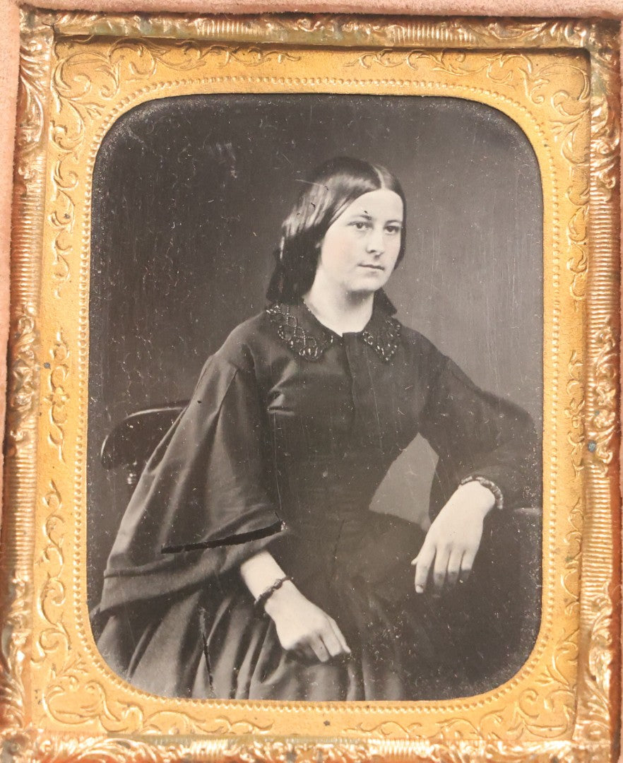 Lot 129 - Antique 1/9th Plate Tintype Photograph Of Young Woman Seated In Dark Dress, In Full Split Leatherette Union Case